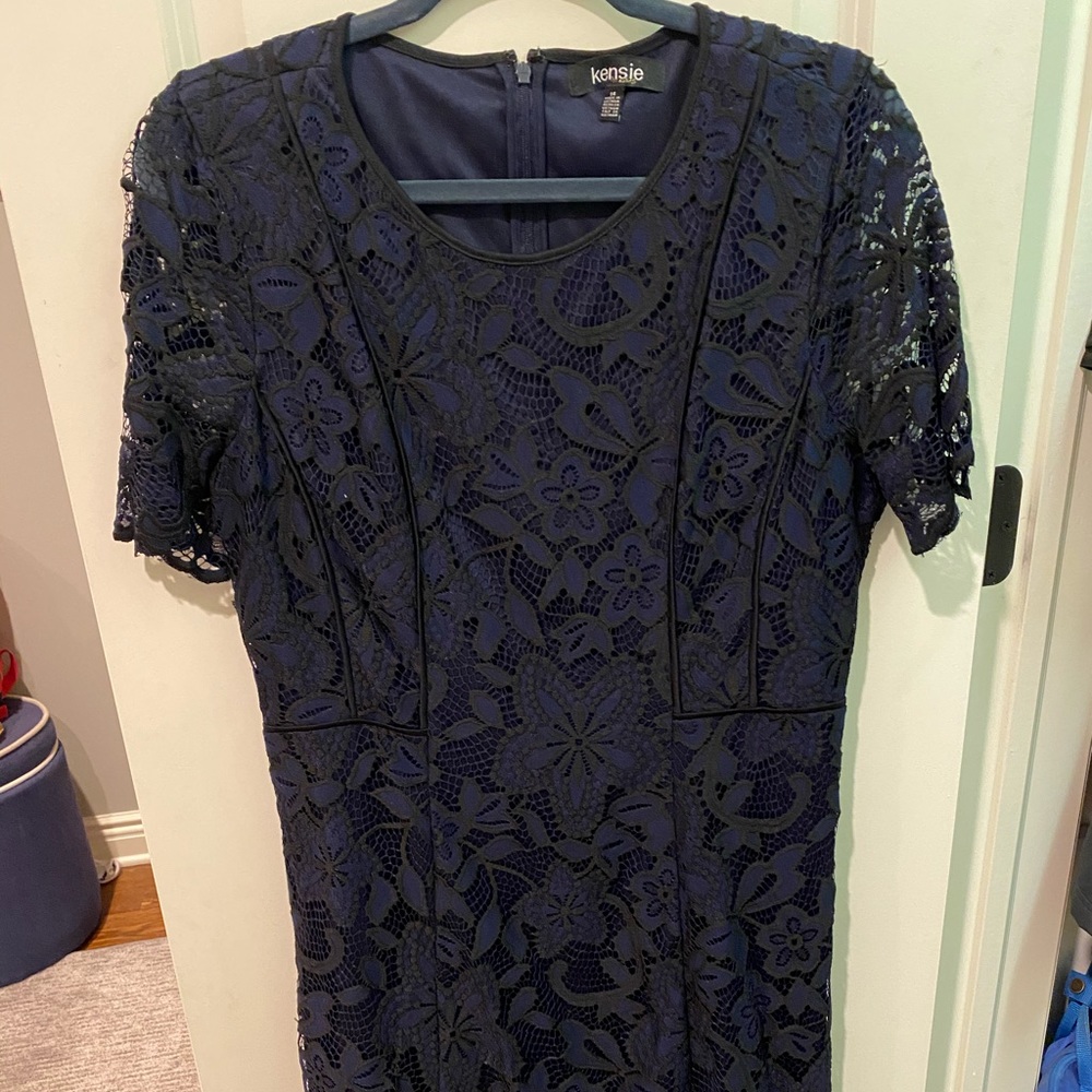beautiful Kensie black and navy lace dress